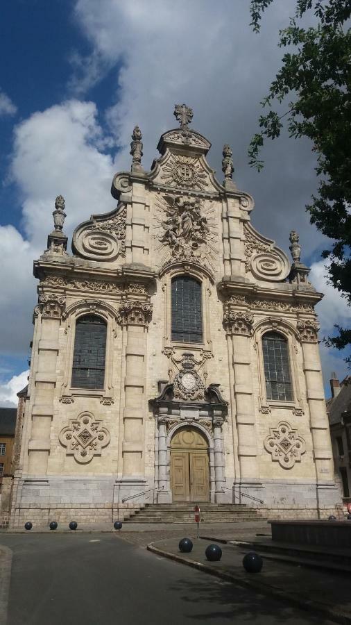 Apt 8 Du Temple Hypercentre & Parking Apartment Cambrai Exterior photo